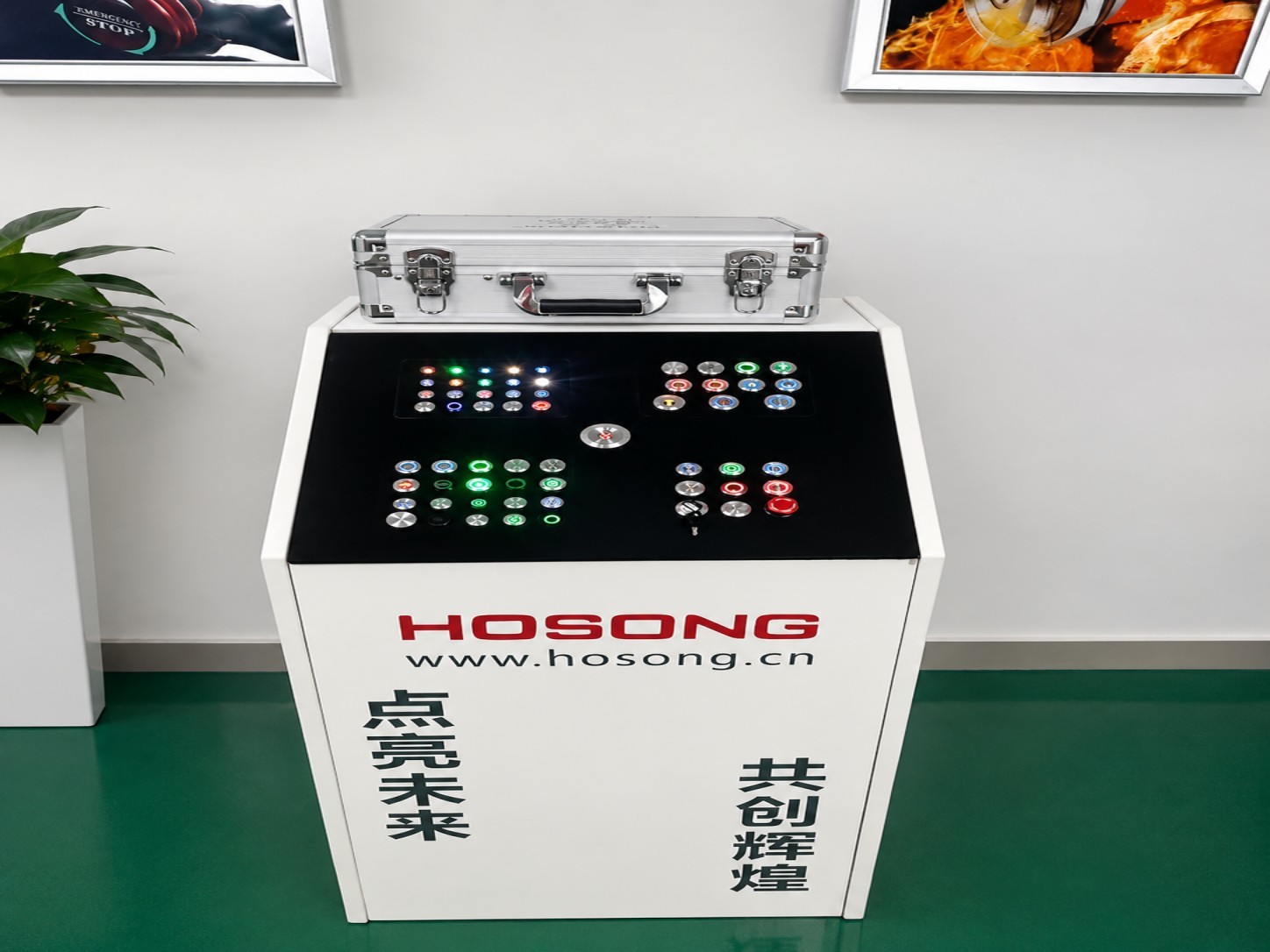 Button display cabinet